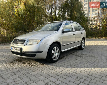 Шкода Фабия 2003 в Житомире на Automoto.ua Серый Шкода Фабия, объемом двигателя 1.2 л и пробегом 295 тыс. км за 2850 $, фото 1 на Automoto.ua