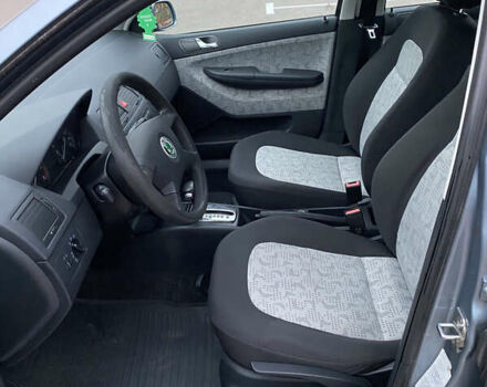 Серый Шкода Фабия, объемом двигателя 1.39 л и пробегом 276 тыс. км за 3999 $, фото 27 на Automoto.ua