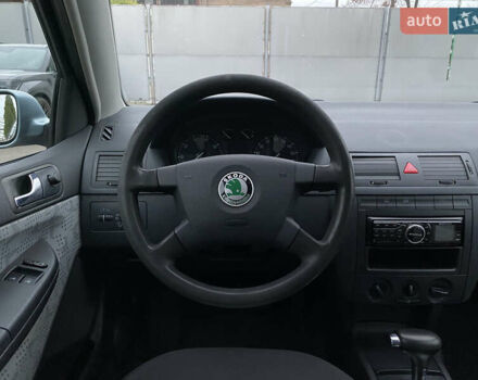 Серый Шкода Фабия, объемом двигателя 1.39 л и пробегом 276 тыс. км за 3999 $, фото 29 на Automoto.ua