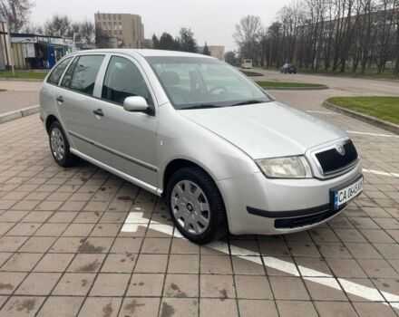 Серый Шкода Фабия, объемом двигателя 1.4 л и пробегом 252 тыс. км за 4200 $, фото 1 на Automoto.ua