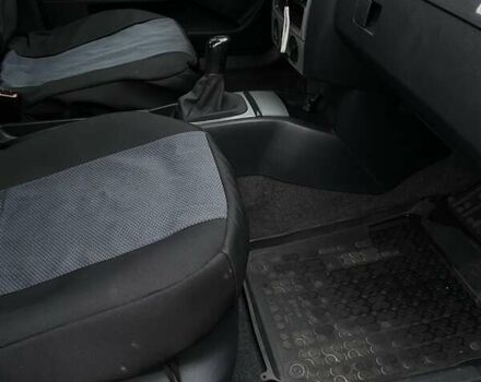 Сірий Шкода Фабія, об'ємом двигуна 1.39 л та пробігом 185 тис. км за 4000 $, фото 12 на Automoto.ua