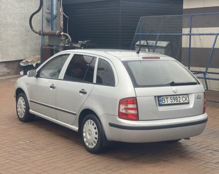 Сірий Шкода Фабія, об'ємом двигуна 1.4 л та пробігом 255 тис. км за 3200 $, фото 3 на Automoto.ua