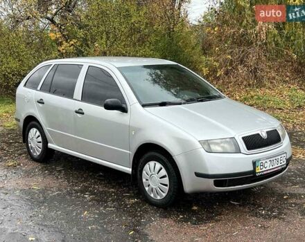 Шкода Фабия 2003 в Львове на Automoto.ua Серый Шкода Фабия, объемом двигателя 1.39 л и пробегом 167 тыс. км за 3150 $, фото 1 на Automoto.ua