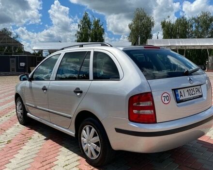 Серый Шкода Фабия, объемом двигателя 1.39 л и пробегом 184 тыс. км за 4200 $, фото 3 на Automoto.ua