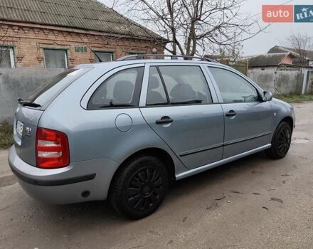 Серый Шкода Фабия, объемом двигателя 1.39 л и пробегом 202 тыс. км за 4700 $, фото 9 на Automoto.ua