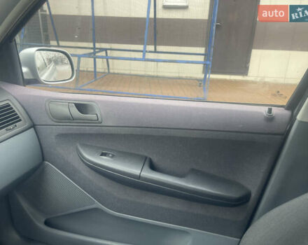 Сірий Шкода Фабія, об'ємом двигуна 1.4 л та пробігом 255 тис. км за 3200 $, фото 30 на Automoto.ua