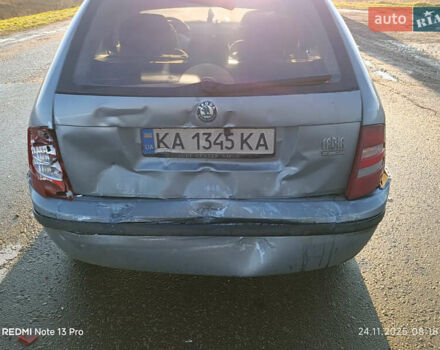 Серый Шкода Фабия, объемом двигателя 1.2 л и пробегом 300 тыс. км за 1600 $, фото 2 на Automoto.ua