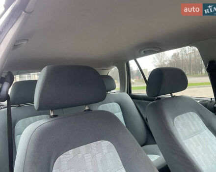 Серый Шкода Фабия, объемом двигателя 1.39 л и пробегом 252 тыс. км за 4200 $, фото 9 на Automoto.ua