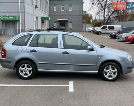 Серый Шкода Фабия, объемом двигателя 1.39 л и пробегом 276 тыс. км за 3999 $, фото 6 на Automoto.ua