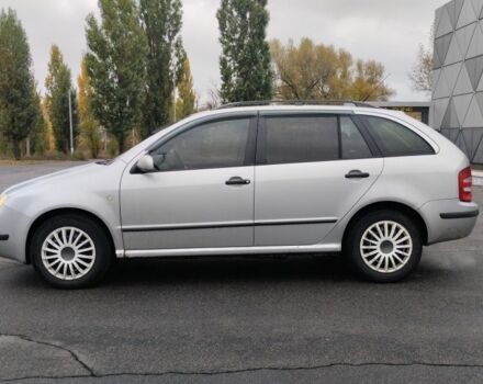 Серый Шкода Фабия, объемом двигателя 1.4 л и пробегом 162 тыс. км за 2700 $, фото 2 на Automoto.ua