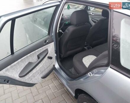 Сірий Шкода Фабія, об'ємом двигуна 1.39 л та пробігом 277 тис. км за 4400 $, фото 16 на Automoto.ua