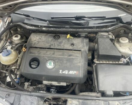 Сірий Шкода Фабія, об'ємом двигуна 1.4 л та пробігом 255 тис. км за 3200 $, фото 22 на Automoto.ua