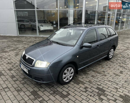Серый Шкода Фабия, объемом двигателя 1.4 л и пробегом 322 тыс. км за 3700 $, фото 2 на Automoto.ua