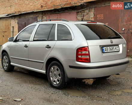 Серый Шкода Фабия, объемом двигателя 1.39 л и пробегом 208 тыс. км за 3999 $, фото 7 на Automoto.ua