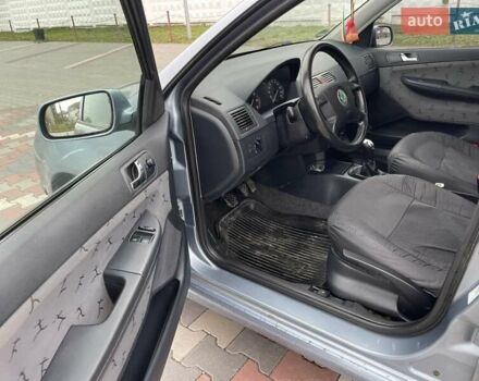 Серый Шкода Фабия, объемом двигателя 1.4 л и пробегом 243 тыс. км за 3000 $, фото 9 на Automoto.ua