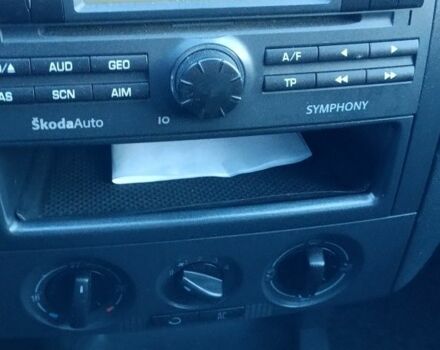 Сірий Шкода Фабія, об'ємом двигуна 1.4 л та пробігом 175 тис. км за 4000 $, фото 4 на Automoto.ua