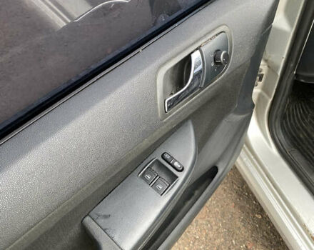 Серый Шкода Фабия, объемом двигателя 1.4 л и пробегом 253 тыс. км за 2800 $, фото 9 на Automoto.ua