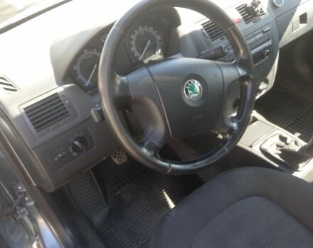 Сірий Шкода Фабія, об'ємом двигуна 2 л та пробігом 217 тис. км за 4500 $, фото 2 на Automoto.ua