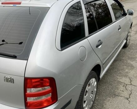 Серый Шкода Фабия, объемом двигателя 1.4 л и пробегом 243 тыс. км за 4600 $, фото 6 на Automoto.ua