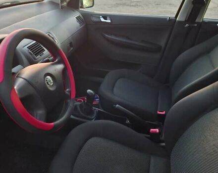 Серый Шкода Фабия, объемом двигателя 1.4 л и пробегом 202 тыс. км за 3750 $, фото 8 на Automoto.ua