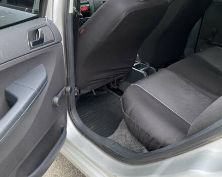 Серый Шкода Фабия, объемом двигателя 1.39 л и пробегом 243 тыс. км за 4500 $, фото 10 на Automoto.ua