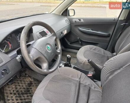 Серый Шкода Фабия, объемом двигателя 1.2 л и пробегом 220 тыс. км за 3500 $, фото 7 на Automoto.ua
