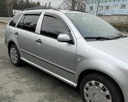 Серый Шкода Фабия, объемом двигателя 1.4 л и пробегом 243 тыс. км за 4600 $, фото 7 на Automoto.ua