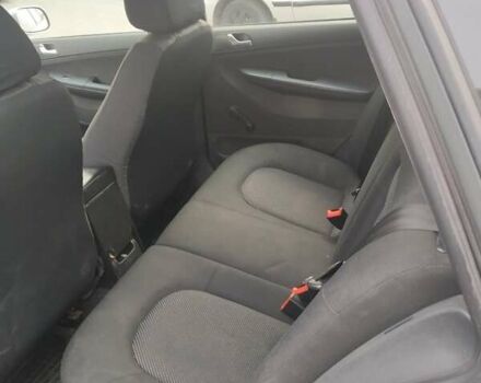 Серый Шкода Фабия, объемом двигателя 1.4 л и пробегом 250 тыс. км за 4100 $, фото 9 на Automoto.ua