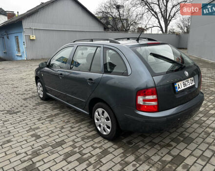 Серый Шкода Фабия, объемом двигателя 1.4 л и пробегом 322 тыс. км за 3700 $, фото 6 на Automoto.ua