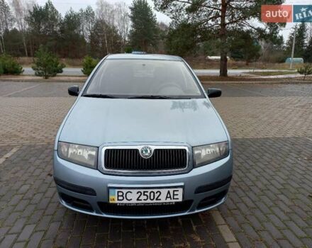 Серый Шкода Фабия, объемом двигателя 1.2 л и пробегом 220 тыс. км за 3500 $, фото 1 на Automoto.ua