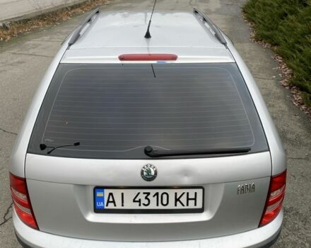 Серый Шкода Фабия, объемом двигателя 1.4 л и пробегом 243 тыс. км за 4600 $, фото 4 на Automoto.ua