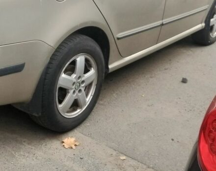 Сірий Шкода Фабія, об'ємом двигуна 1.9 л та пробігом 440 тис. км за 3937 $, фото 7 на Automoto.ua