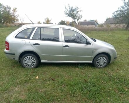 Сірий Шкода Фабія, об'ємом двигуна 1.4 л та пробігом 364 тис. км за 2650 $, фото 1 на Automoto.ua