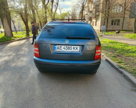 Серый Шкода Фабия, объемом двигателя 1.4 л и пробегом 220 тыс. км за 3600 $, фото 6 на Automoto.ua