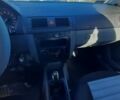 Шкода Фабия 2004 в Шумск на Automoto.ua Серый Шкода Фабия, объемом двигателя 1.39 л и пробегом 300 тыс. км за 2900 $, фото 15 на Automoto.ua