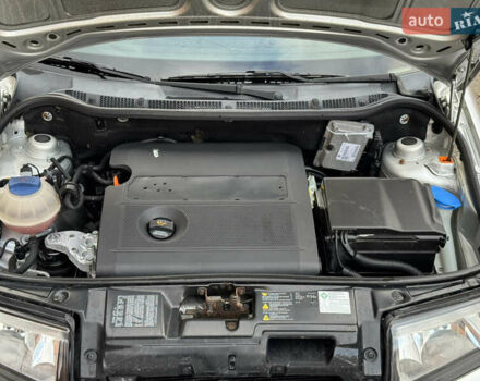 Серый Шкода Фабия, объемом двигателя 1.39 л и пробегом 208 тыс. км за 3999 $, фото 35 на Automoto.ua