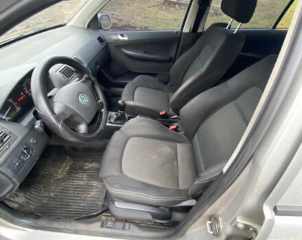 Серый Шкода Фабия, объемом двигателя 1.4 л и пробегом 253 тыс. км за 2800 $, фото 6 на Automoto.ua