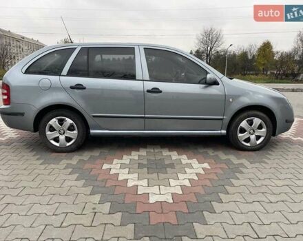 Серый Шкода Фабия, объемом двигателя 1.4 л и пробегом 243 тыс. км за 3000 $, фото 1 на Automoto.ua