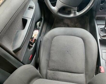 Сірий Шкода Фабія, об'ємом двигуна 1.39 л та пробігом 204 тис. км за 3500 $, фото 12 на Automoto.ua