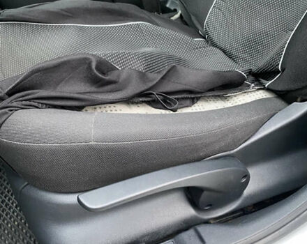 Серый Шкода Фабия, объемом двигателя 1.39 л и пробегом 243 тыс. км за 4500 $, фото 13 на Automoto.ua