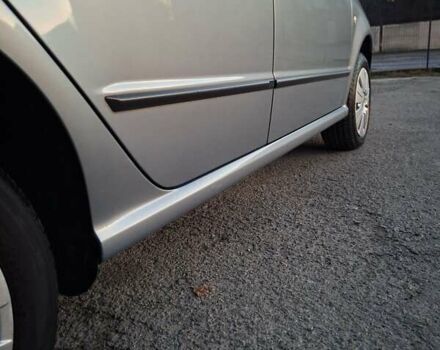 Серый Шкода Фабия, объемом двигателя 1.4 л и пробегом 202 тыс. км за 3750 $, фото 4 на Automoto.ua