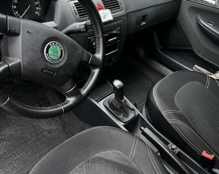 Сірий Шкода Фабія, об'ємом двигуна 1.39 л та пробігом 175 тис. км за 4200 $, фото 8 на Automoto.ua