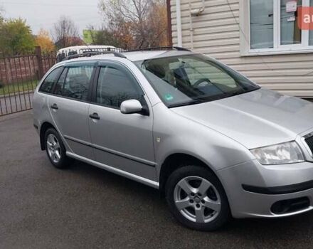 Сірий Шкода Фабія, об'ємом двигуна 1.39 л та пробігом 163 тис. км за 5750 $, фото 4 на Automoto.ua