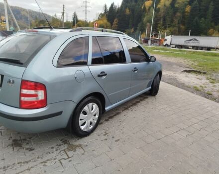 Серый Шкода Фабия, объемом двигателя 1.4 л и пробегом 196 тыс. км за 4200 $, фото 2 на Automoto.ua