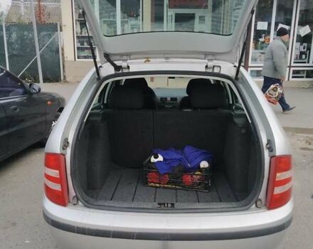 Серый Шкода Фабия, объемом двигателя 1.4 л и пробегом 250 тыс. км за 4100 $, фото 13 на Automoto.ua