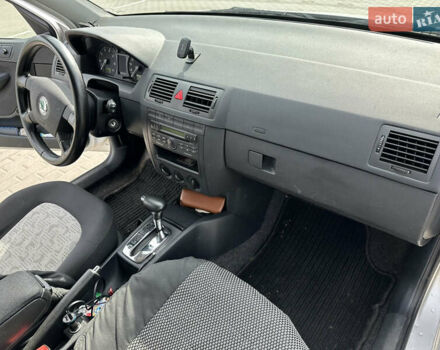 Серый Шкода Фабия, объемом двигателя 1.39 л и пробегом 208 тыс. км за 4299 $, фото 27 на Automoto.ua