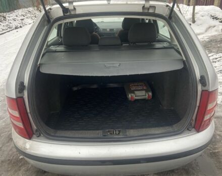 Серый Шкода Фабия, объемом двигателя 1.4 л и пробегом 320 тыс. км за 4000 $, фото 1 на Automoto.ua