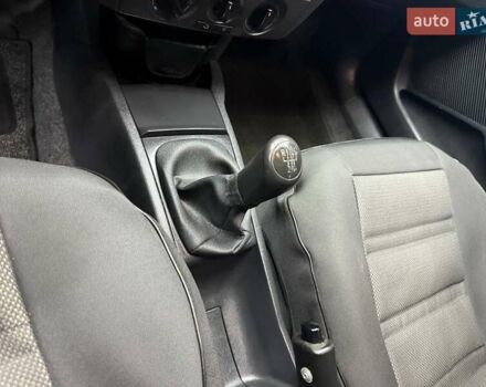 Серый Шкода Фабия, объемом двигателя 1.39 л и пробегом 178 тыс. км за 5100 $, фото 10 на Automoto.ua