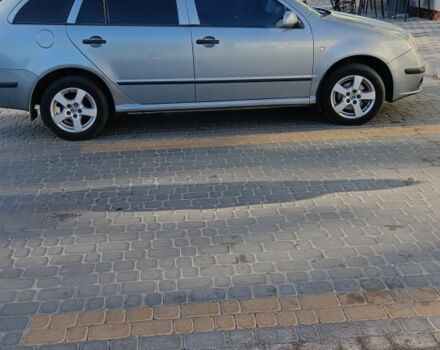 Сірий Шкода Фабія, об'ємом двигуна 1.4 л та пробігом 175 тис. км за 4000 $, фото 2 на Automoto.ua