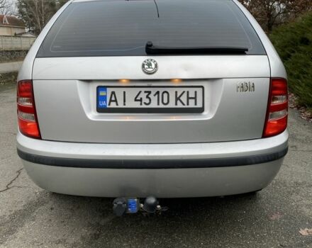 Серый Шкода Фабия, объемом двигателя 1.4 л и пробегом 243 тыс. км за 4600 $, фото 5 на Automoto.ua